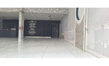 SE ALQUILA LOCAL EN OBARRIO DE DOS NIVELES |  800MT2