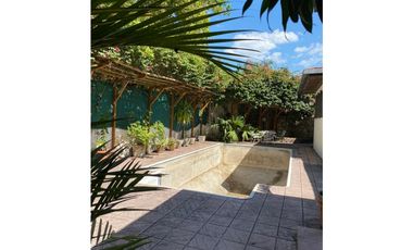 Venta de casa en Altos del Golf GTA