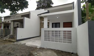 Rumah Minimalis Modern 200 Jt-an KPR DP Ringan di Tempel Sleman