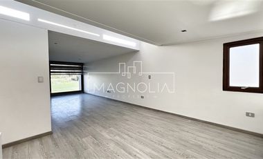 INVERSIONISTAS, TOWNHOUSE A UN PRECIO REBAJADO EN CHAMISERO