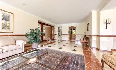 Privilegiado lugar a Remodelar 4D 4B Las Hualtatas Vitacura