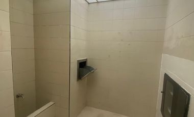 edificio en arriendo/venta en el chico. Cod A700110