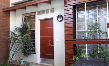 Departamento Tipo Casa en venta en Quilmes Oeste