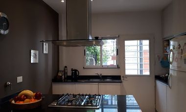 Departamento Tipo Casa en venta en Quilmes Oeste
