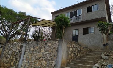 Casa 3 recs. en obra gris, colonia Jardín Juárez Jiutepec, Mor.