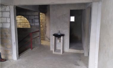 Casa 3 recs. en obra gris, colonia Jardín Juárez Jiutepec, Mor.