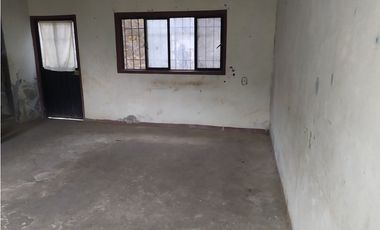 Casa 3 recs. en obra gris, colonia Jardín Juárez Jiutepec, Mor.