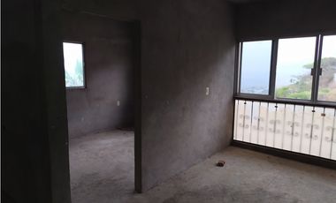Casa 3 recs. en obra gris, colonia Jardín Juárez Jiutepec, Mor.