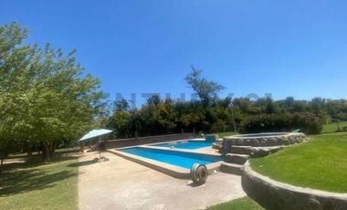 OPORTUNIDAD SE ACEPTA OFERTA SE VENDE GRAN CASA EN PARCELA CAMINO A LONQUÉN