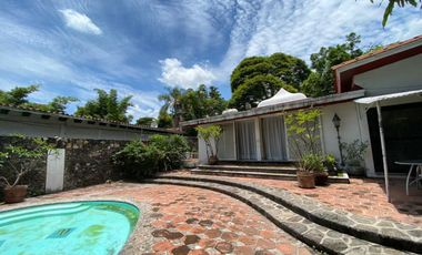 Casa en Privada en Lomas de Cuernavaca Temixco - VIA-551-Cp