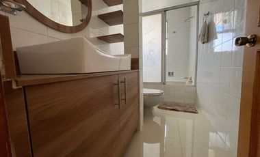 CASA EN VENTA LOMAS DE COCOYOC JARDIN Y ALBERCA 4R