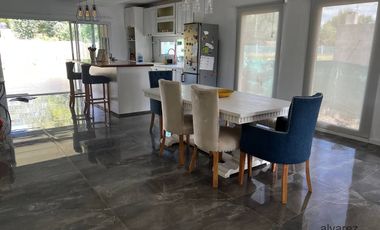 Venta Casa quinta 4 ambientes Francisco Álvarez