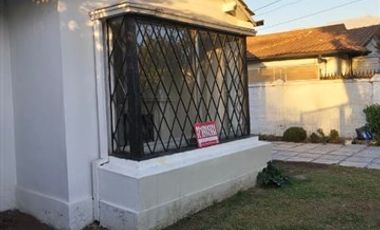 Casa en arriendo de 7 dorm. en La Reina