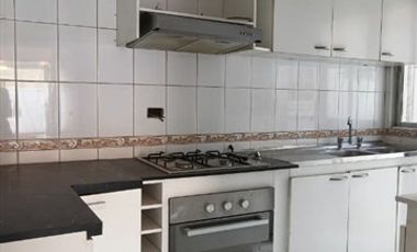 Casa en arriendo de 7 dorm. en La Reina