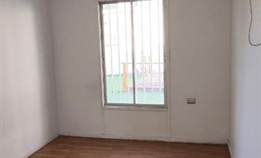 Casa en arriendo de 7 dorm. en La Reina