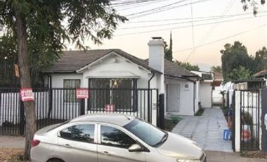 Casa en arriendo de 7 dorm. en La Reina