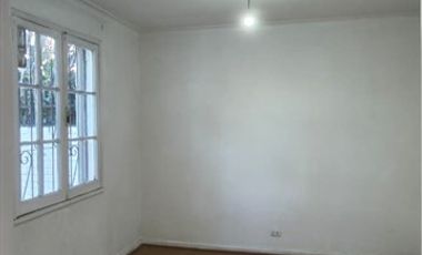 Casa en arriendo de 7 dorm. en La Reina