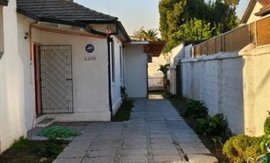 Casa en arriendo de 7 dorm. en La Reina