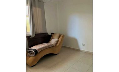 SE ALQUILA BELLA CASA AMUEBLADA EN COMPLEJO RESIDENCIAL