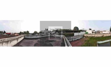 Terreno a pie de  carretera con 1809m2 en venta. Coatepec