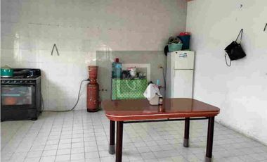 Terreno a pie de  carretera con 1809m2 en venta. Coatepec