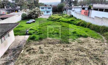 Terreno a pie de  carretera con 1809m2 en venta. Coatepec