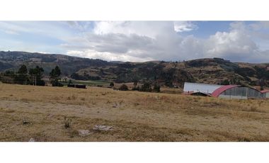 VENDO TERRENO 7,000 M2 A PIE DE AUTOPISTA PUCYURA ANTA CUSCO