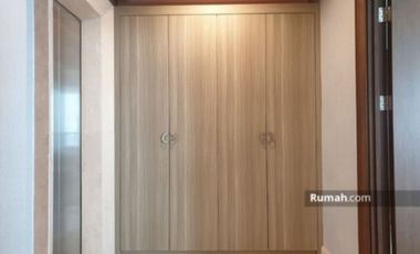 For Rent 4BR+1 Luxury Apartment at Pakubuwono Signature