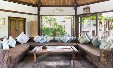 Nyambu Luxury Villa &ndash; Ricefield, Jungle and River views