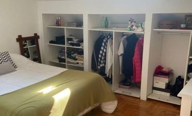 Chalet de 4 Ambientes ubicado a 350 metros de la estación de trenes.