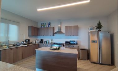 VENTA ESPECTACULAR APARTAMENTO VISTA MAR (JM)
