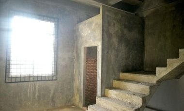 JUAL RUKO 3 LANTAI TYPE 290-180 DI JL.GARUDA SAKTI TAMPAN