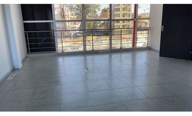 Renta edificio 720 m2 norte de Bogotá