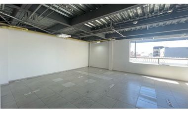 Renta edificio 720 m2 norte de Bogotá