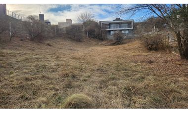 Vendo hermoso terreno con vista gas natural barrio privado lomas del r