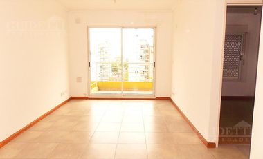 Venta Departamento 2 ambientes con cochera cubierta en Urquiza