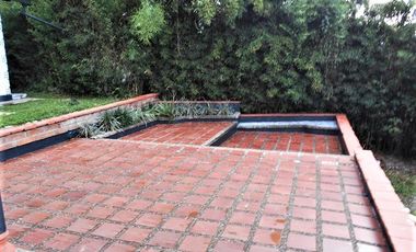 PR12637 SE VENDE CASA EN SECTOR LOMA DE LAS BRUJAS, ENVIGADO
