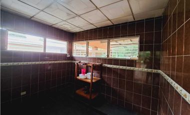 VENDO CASA DE 4HAB Y 585M3 EN DOLEGUITA