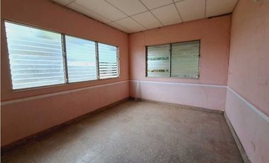 VENDO CASA DE 4HAB Y 585M3 EN DOLEGUITA