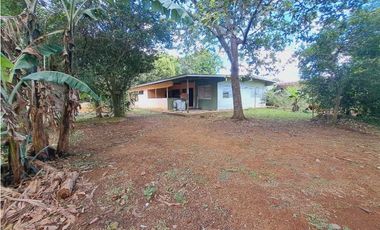 VENDO CASA DE 4HAB Y 585M3 EN DOLEGUITA