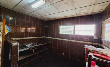 VENDO CASA DE 4HAB Y 585M3 EN DOLEGUITA