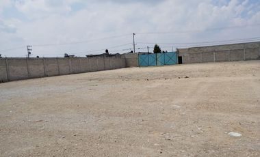 Terreno 1560 m2 bardeado.  A 10 min. del Aeropuerto y muy cerca de Parque Industrial Toluca 2000