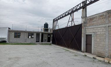 Terreno 1560 m2 bardeado.  A 10 min. del Aeropuerto y muy cerca de Parque Industrial Toluca 2000