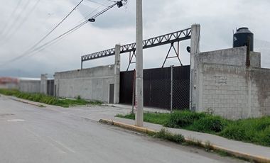 Terreno 1560 m2 bardeado.  A 10 min. del Aeropuerto y muy cerca de Parque Industrial Toluca 2000