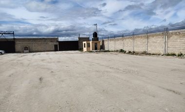 Terreno 1560 m2 bardeado.  A 10 min. del Aeropuerto y muy cerca de Parque Industrial Toluca 2000