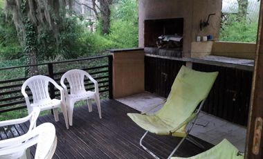 Retasada Amoblada Con 3 Dormitorios, Dos Baños, Costa Este. Oferta