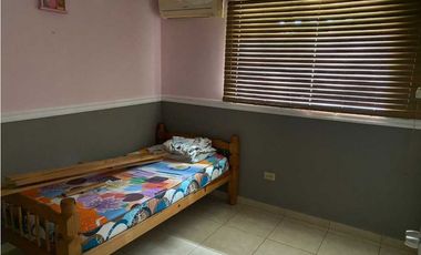 VENDO CASA EN LA CHORRERA LA ARBOLEDA