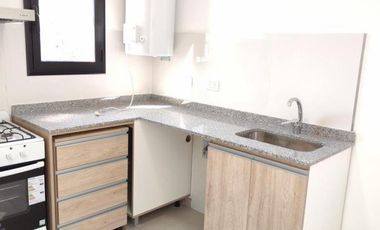 VENTA DE INMEJORABLE DEPARTAMENTO 2 AMBIENTES A ESTRENAR CON COCHERA - PLENO CENTRO MONTE GRANDE - POSIBILIDAD DE COMPRA SIN COCHERA