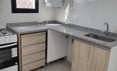VENTA DE INMEJORABLE DEPARTAMENTO 2 AMBIENTES A ESTRENAR CON COCHERA - PLENO CENTRO MONTE GRANDE - POSIBILIDAD DE COMPRA SIN COCHERA