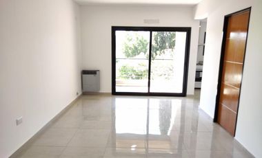 VENTA DE INMEJORABLE DEPARTAMENTO 2 AMBIENTES A ESTRENAR CON COCHERA - PLENO CENTRO MONTE GRANDE - POSIBILIDAD DE COMPRA SIN COCHERA